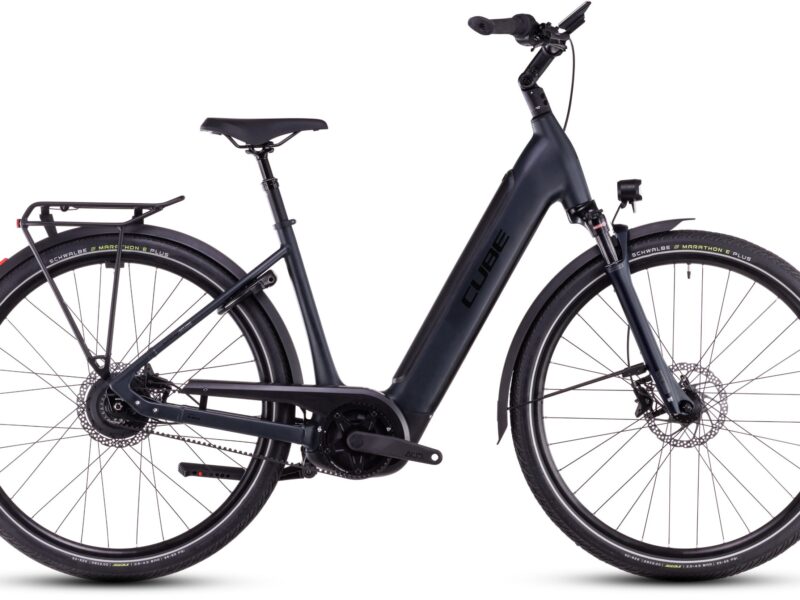 Cube Supreme Hybrid Deluxe Pro 625 Easy Entry night´n´black (2025)